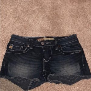 BUCKLE SHORTS